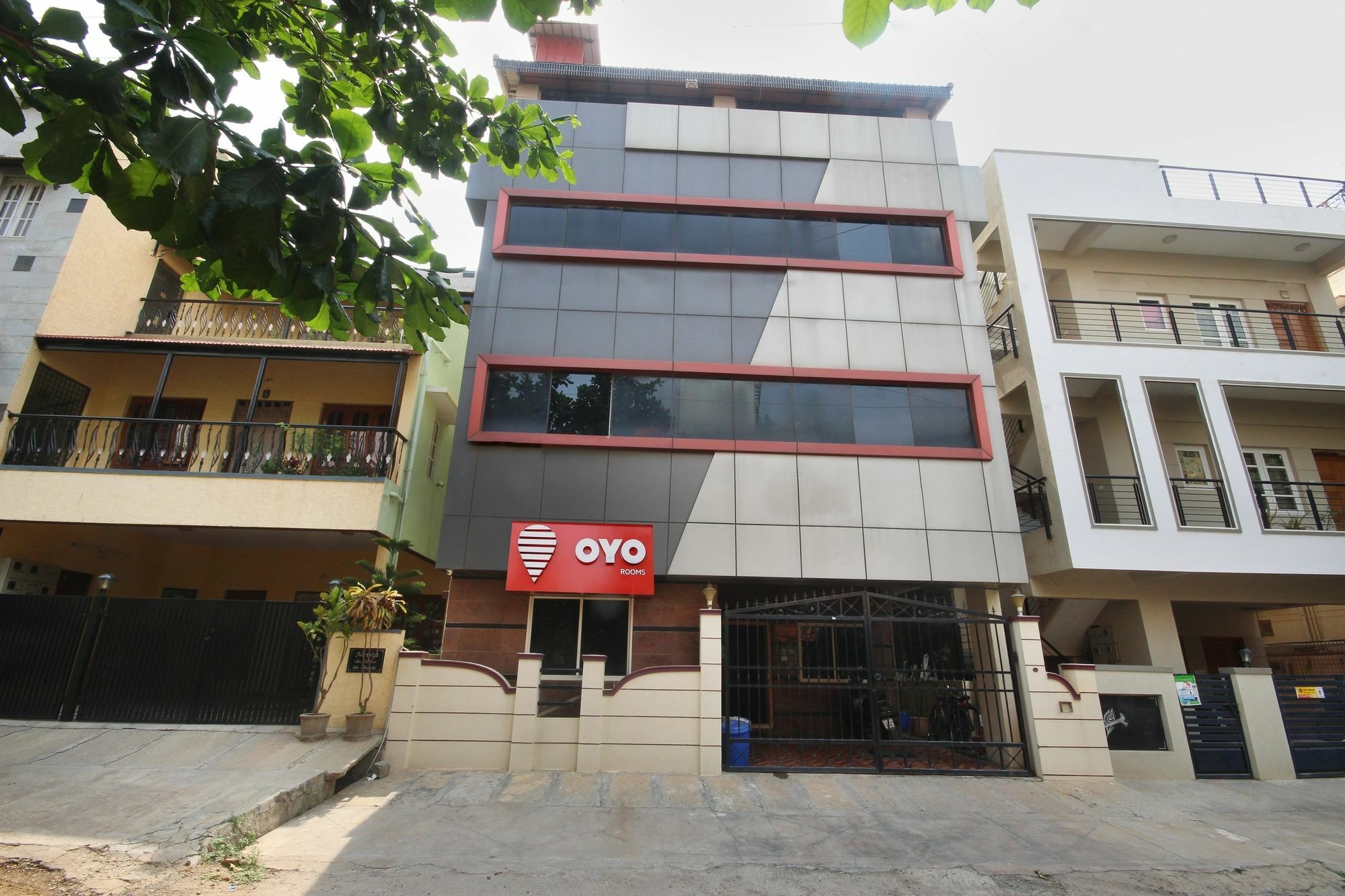 Itsy Hotels Shree Comforts Bangalore Exterior photo